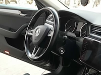 Personenauto, skoda, superb combi 1.6 tdi style - afbeelding 17 van  51