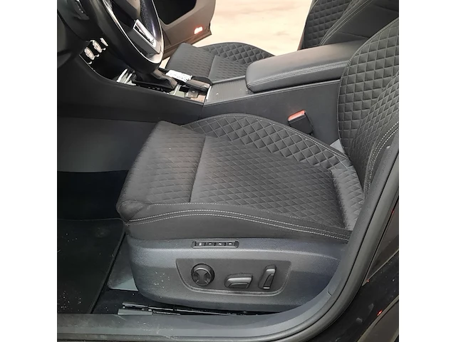 Personenauto, skoda, superb combi 1.6 tdi style - afbeelding 20 van  51