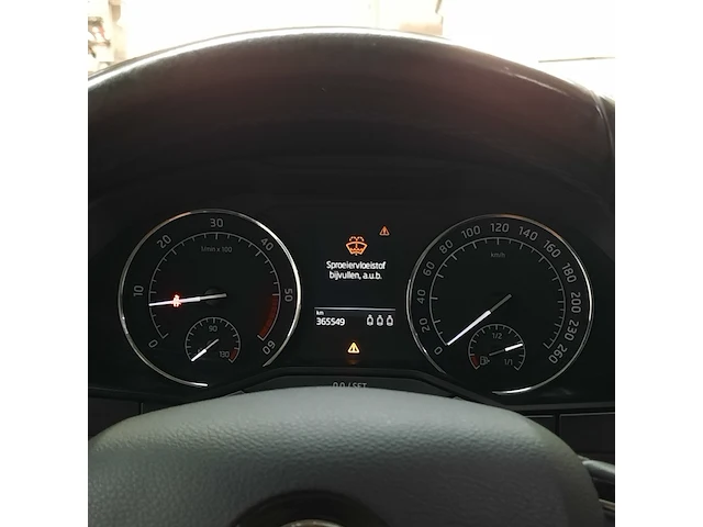 Personenauto, skoda, superb combi 1.6 tdi style - afbeelding 24 van  51