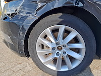 Personenauto, skoda, superb, schade-auto - afbeelding 6 van  48