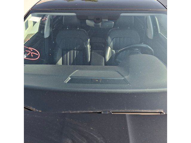 Personenauto, skoda, superb, schade-auto - afbeelding 16 van  48