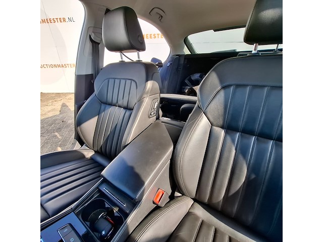 Personenauto, skoda, superb, schade-auto - afbeelding 24 van  48