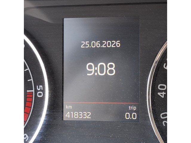 Personenauto, skoda, superb, schade-auto - afbeelding 41 van  48