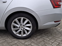 Personenauto, skoda, superb - afbeelding 11 van  47