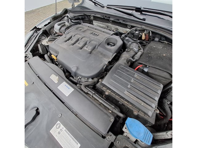 Personenauto, skoda, superb - afbeelding 18 van  47