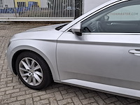 Personenauto, skoda, superb - afbeelding 8 van  47