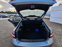 Personenauto, skoda, superb - afbeelding 23 van  46