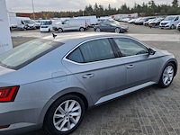 Personenauto, skoda, superb - afbeelding 5 van  46