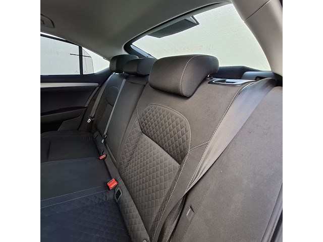 Personenauto, skoda, superb - afbeelding 15 van  46