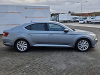 Personenauto, skoda, superb - afbeelding 34 van  46