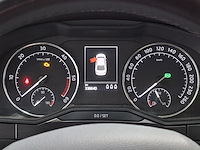 Personenauto, skoda, superb - afbeelding 19 van  58