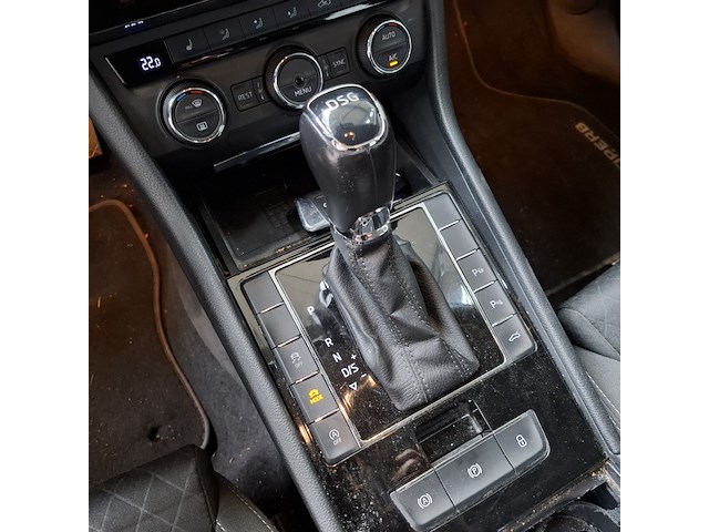 Personenauto, skoda, superb - afbeelding 22 van  58