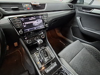 Personenauto, skoda, superb - afbeelding 24 van  58
