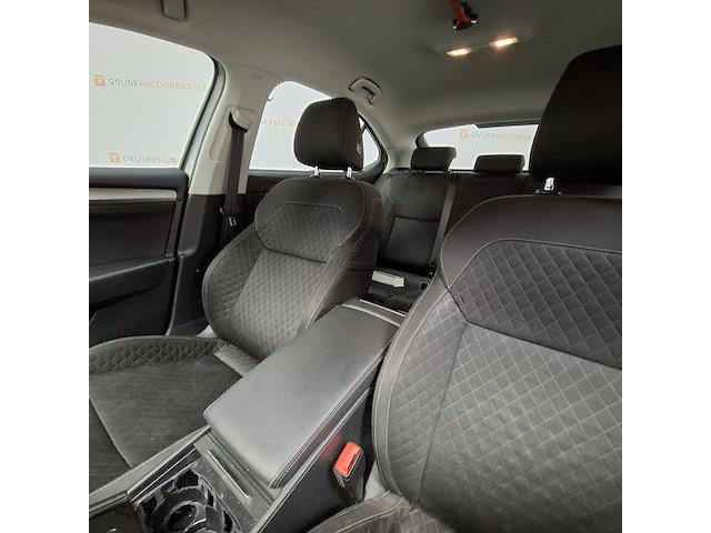 Personenauto, skoda, superb - afbeelding 25 van  58