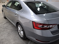 Personenauto, skoda, superb - afbeelding 56 van  58