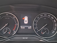 Personenauto, skoda, superb - afbeelding 3 van  30