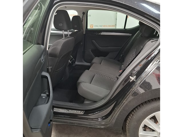Personenauto, skoda, superb - afbeelding 6 van  30