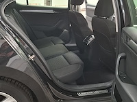 Personenauto, skoda, superb - afbeelding 9 van  30