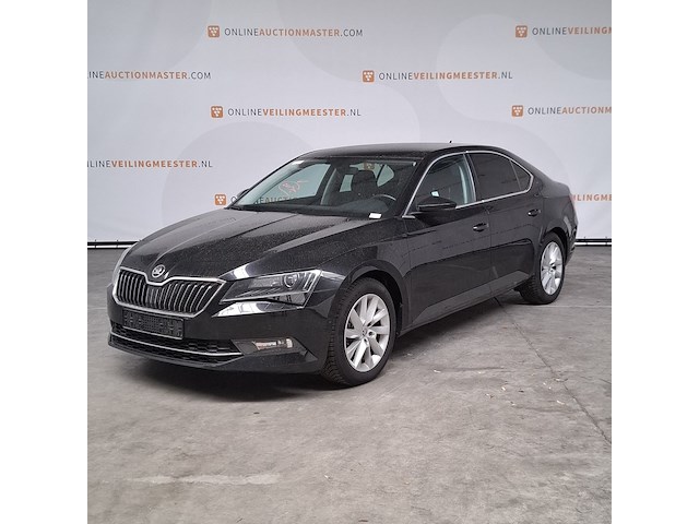 Personenauto, skoda, superb - afbeelding 1 van  30