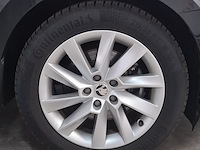 Personenauto, skoda, superb - afbeelding 22 van  30