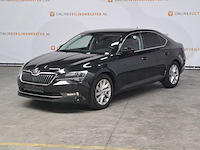 Personenauto, skoda, supurb - afbeelding 1 van  57