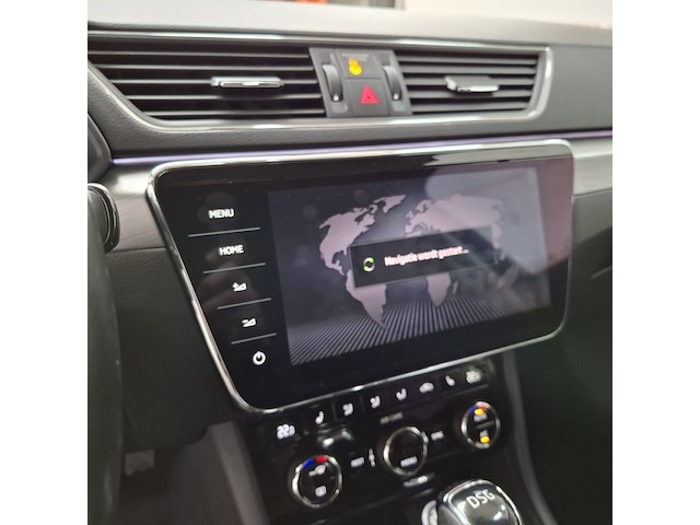 Personenauto, skoda, supurb - afbeelding 25 van  57