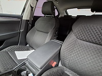 Personenauto, skoda, supurb - afbeelding 28 van  57
