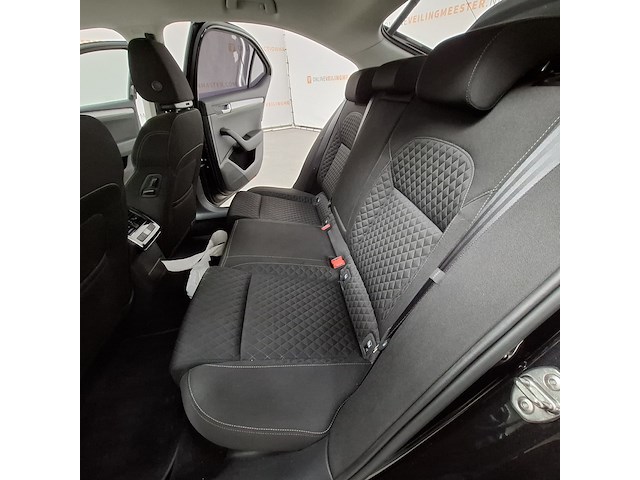 Personenauto, skoda, supurb - afbeelding 29 van  57