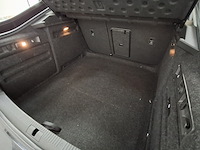 Personenauto, skoda, supurb - afbeelding 31 van  57