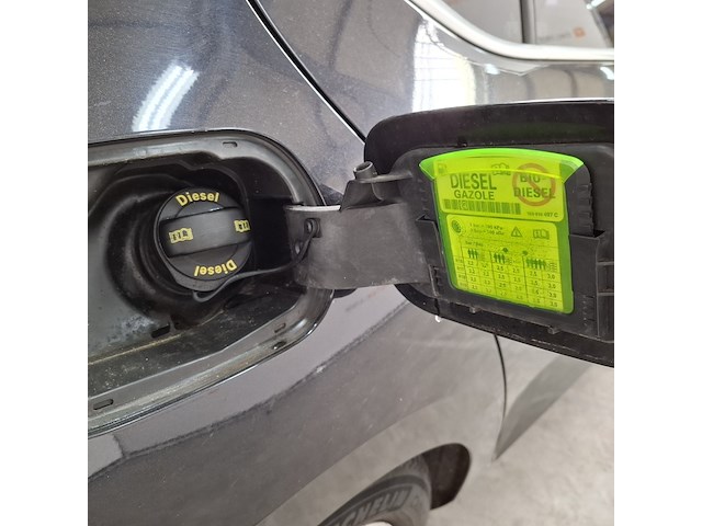 Personenauto, skoda, supurb - afbeelding 38 van  57