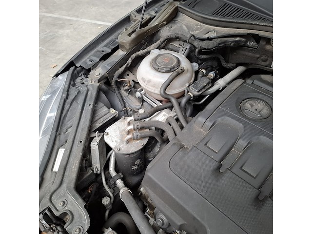 Personenauto, skoda, supurb - afbeelding 47 van  57