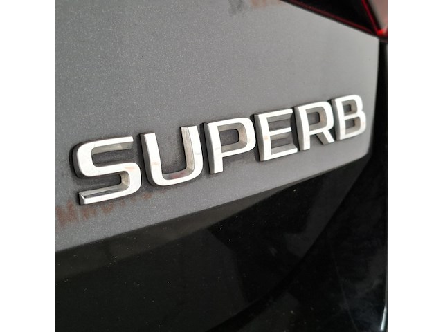 Personenauto, skoda, supurb - afbeelding 49 van  57