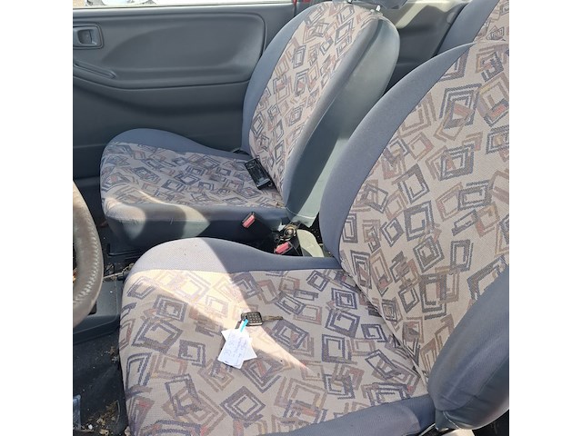 Personenauto, suzuki, alto, 1.0-16v twist, rood, 2002 - afbeelding 8 van  10