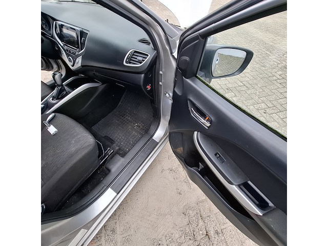 Personenauto, suzuki, baleno - afbeelding 20 van  46