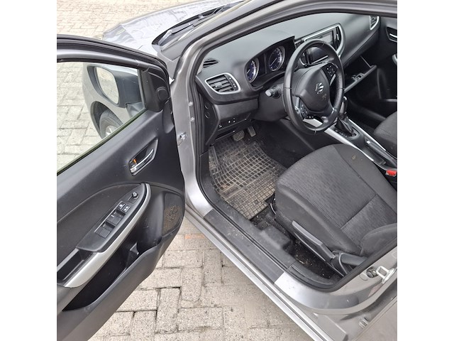 Personenauto, suzuki, baleno - afbeelding 46 van  46