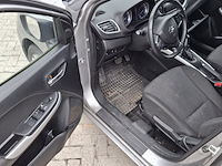 Personenauto, suzuki, baleno - afbeelding 46 van  46