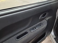 Personenauto, suzuki, ignis, 1.3-16v gl, 2004 - afbeelding 32 van  69