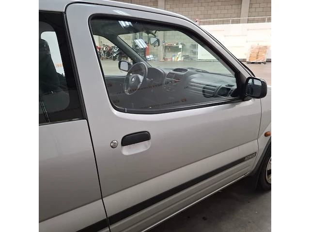 Personenauto, suzuki, ignis, 1.3-16v gl, 2004 - afbeelding 67 van  69
