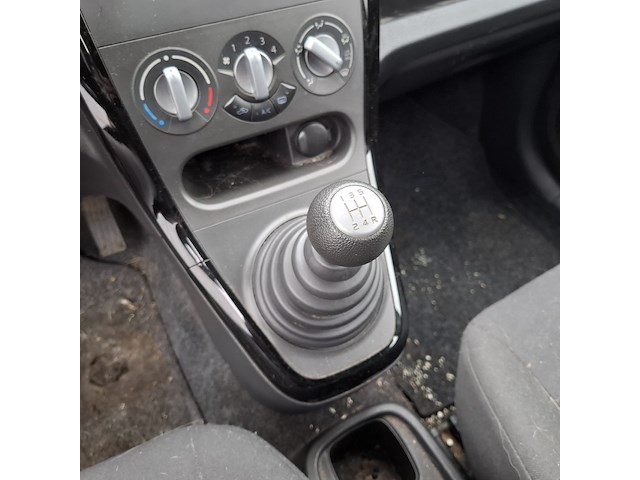 Personenauto, suzuki, splash, 1.2 comfort easss, 2013 - afbeelding 24 van  46