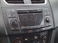 Personenauto, suzuki, swift 1.2, 2011 - afbeelding 32 van  49