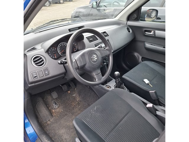 Personenauto, suzuki, swift, 1.3 gls, 2005 - afbeelding 13 van  14