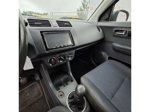 Personenauto, suzuki, swift, 1.3 shogun, 2009 - afbeelding 27 van  46