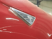 Personenauto tesla, model s, rood - afbeelding 4 van  36