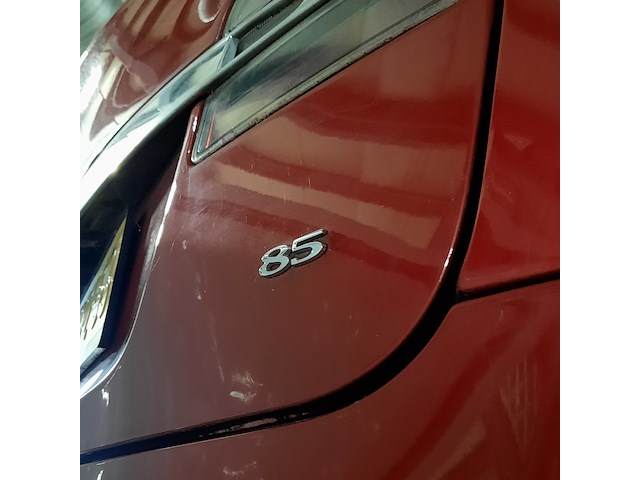 Personenauto tesla, model s, rood - afbeelding 27 van  36