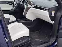 Personenauto, tesla, model x, 90d base 6p., 2017 - afbeelding 26 van  78