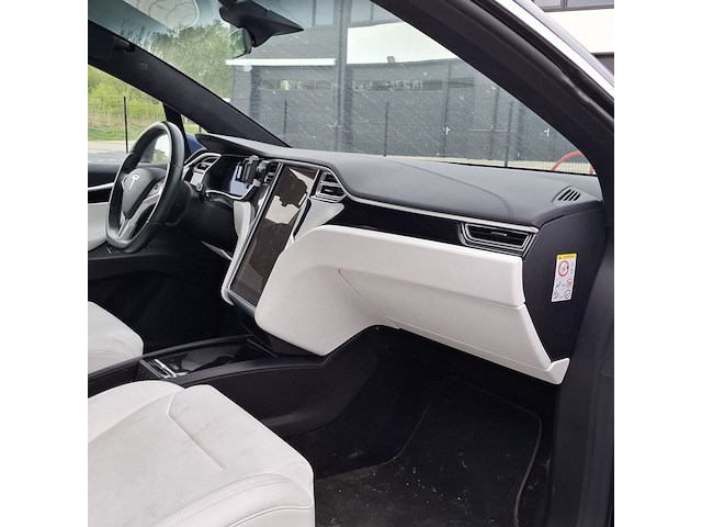 Personenauto, tesla, model x, 90d base 6p., 2017 - afbeelding 27 van  78