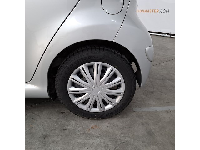 Personenauto, toyota, aygo, 1.0-12v comfort navigator, 2011 - afbeelding 3 van  55