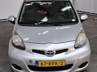Personenauto, toyota, aygo, 1.0-12v comfort navigator, 2011 - afbeelding 12 van  55