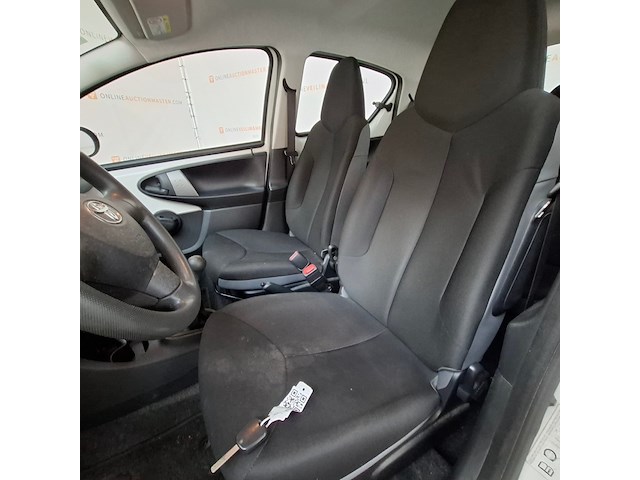 Personenauto, toyota, aygo, 1.0 vvt-i now, 2014 - afbeelding 30 van  64