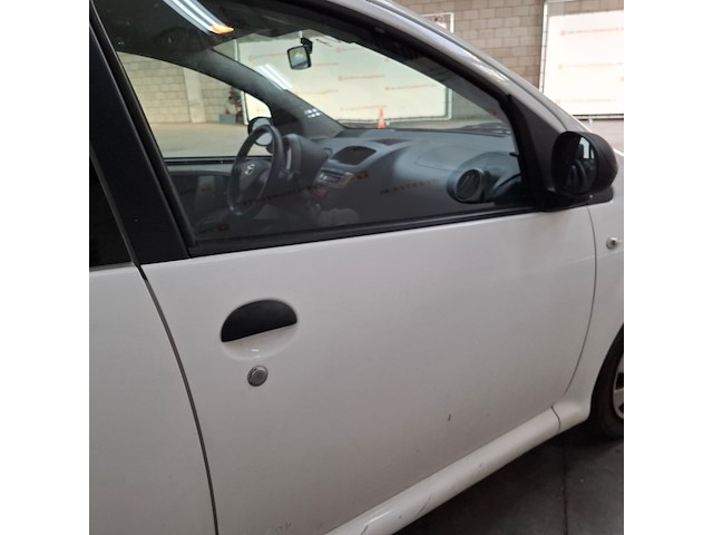 Personenauto, toyota, aygo, 1.0 vvt-i now, 2014 - afbeelding 56 van  64